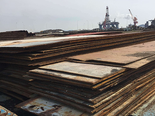 鋼板鋪路也是常見(jiàn)的一種鋪路方式，利用鋼板鋪路具有哪些意義？！